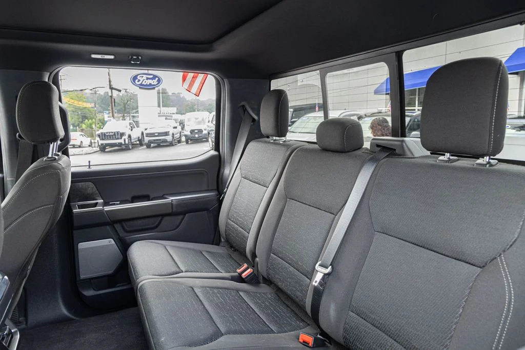 Used 2023 Black Ford XLT image 16