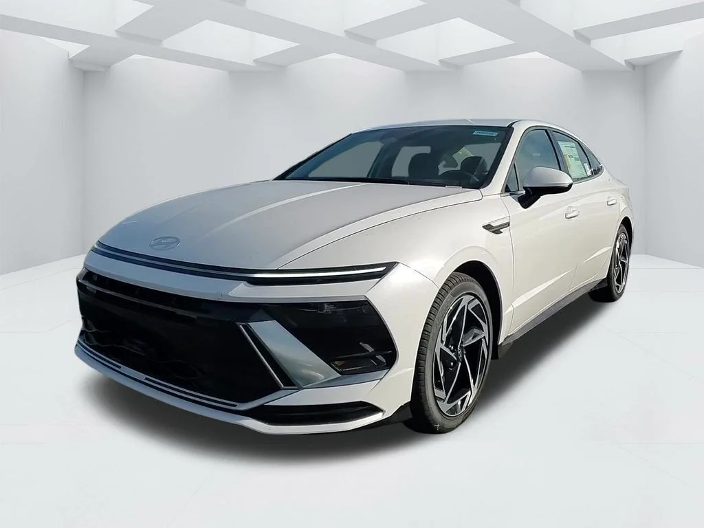New 2026 White Hyundai SEL Sport image 9