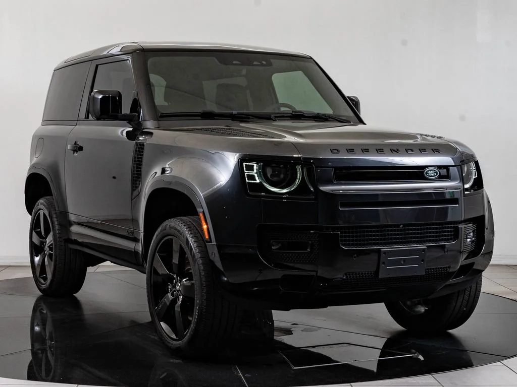 Used 2023 Carpathian Gray Premium Metallic Land Rover V8 image 12