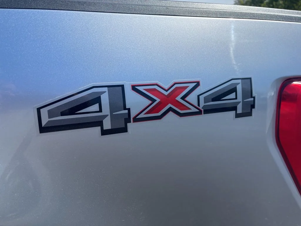 Used 2022 Silver Ford XLT image 12