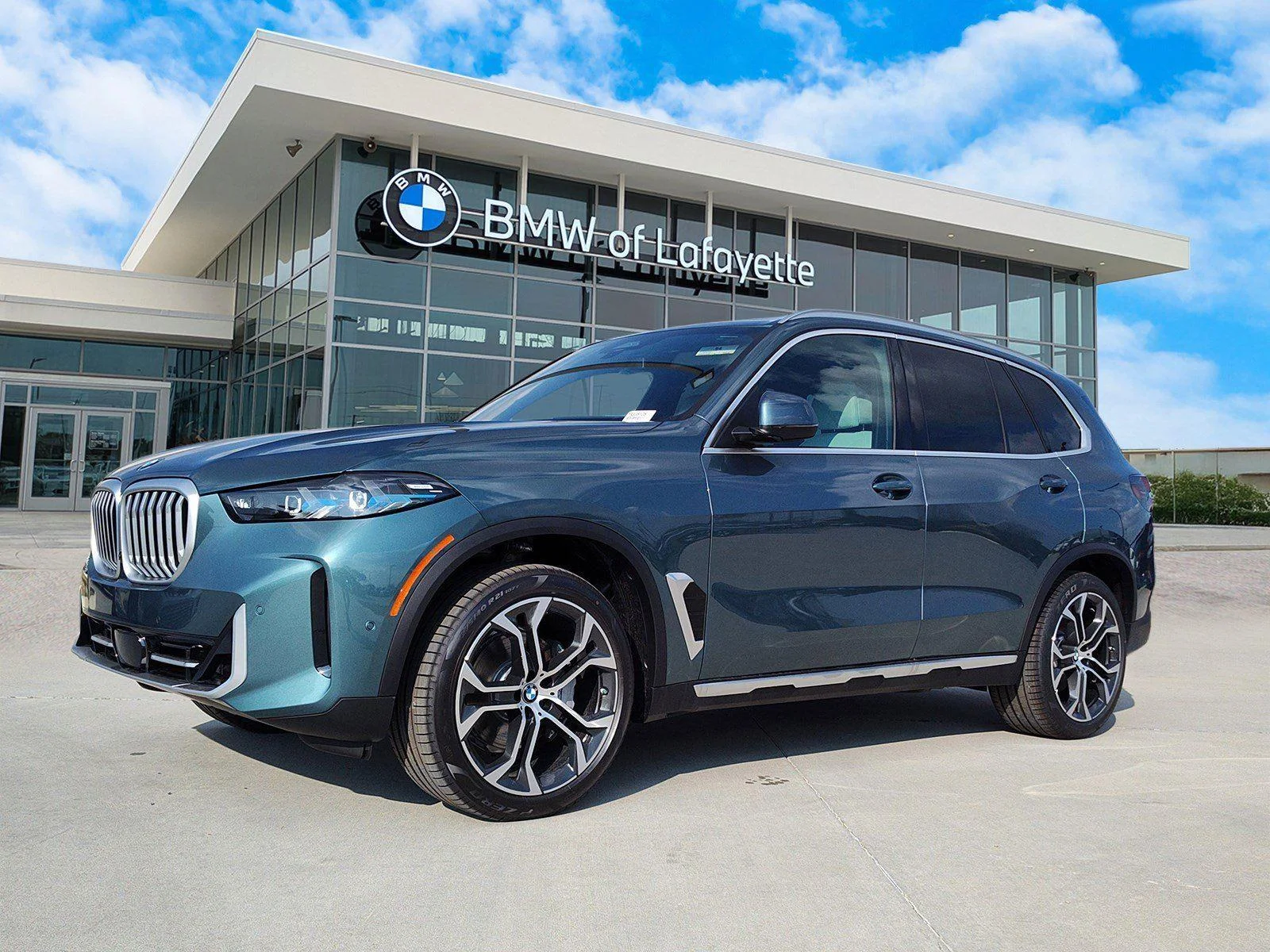2026 BMW X5 sDrive40i's photo