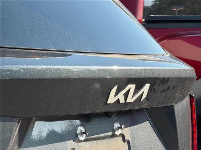 Used 2022 Gravity Gray Kia LX image 9