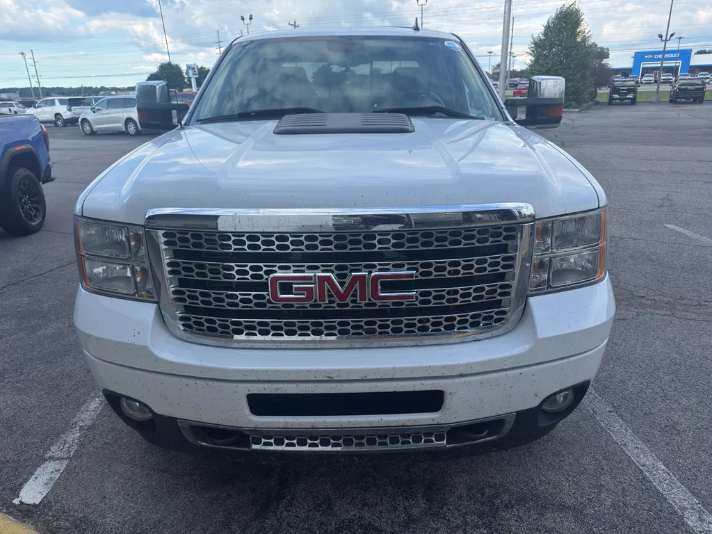 Used 2013 Summit White GMC Denali image 3