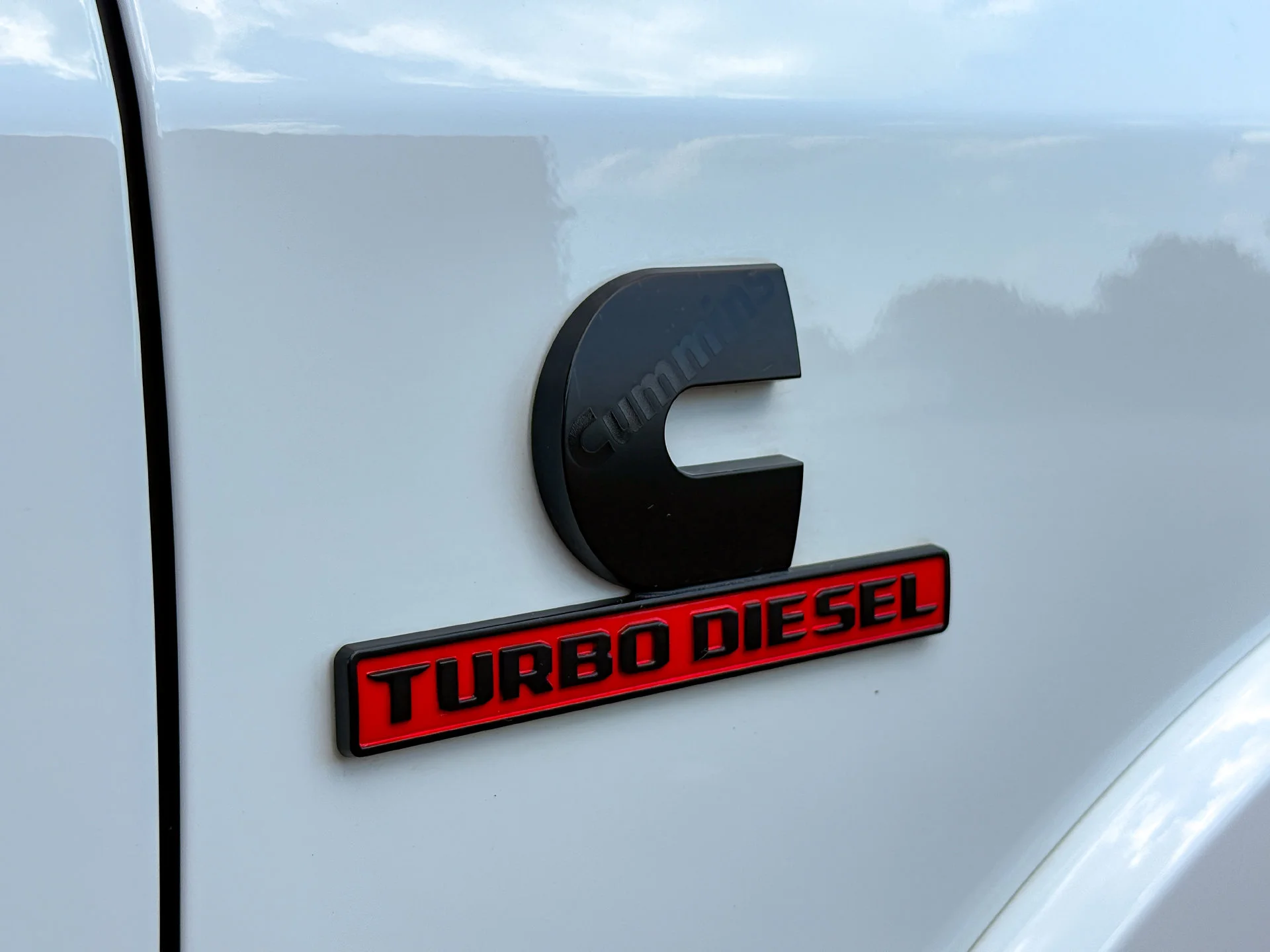 Used 2024 White Ram Limited image 14