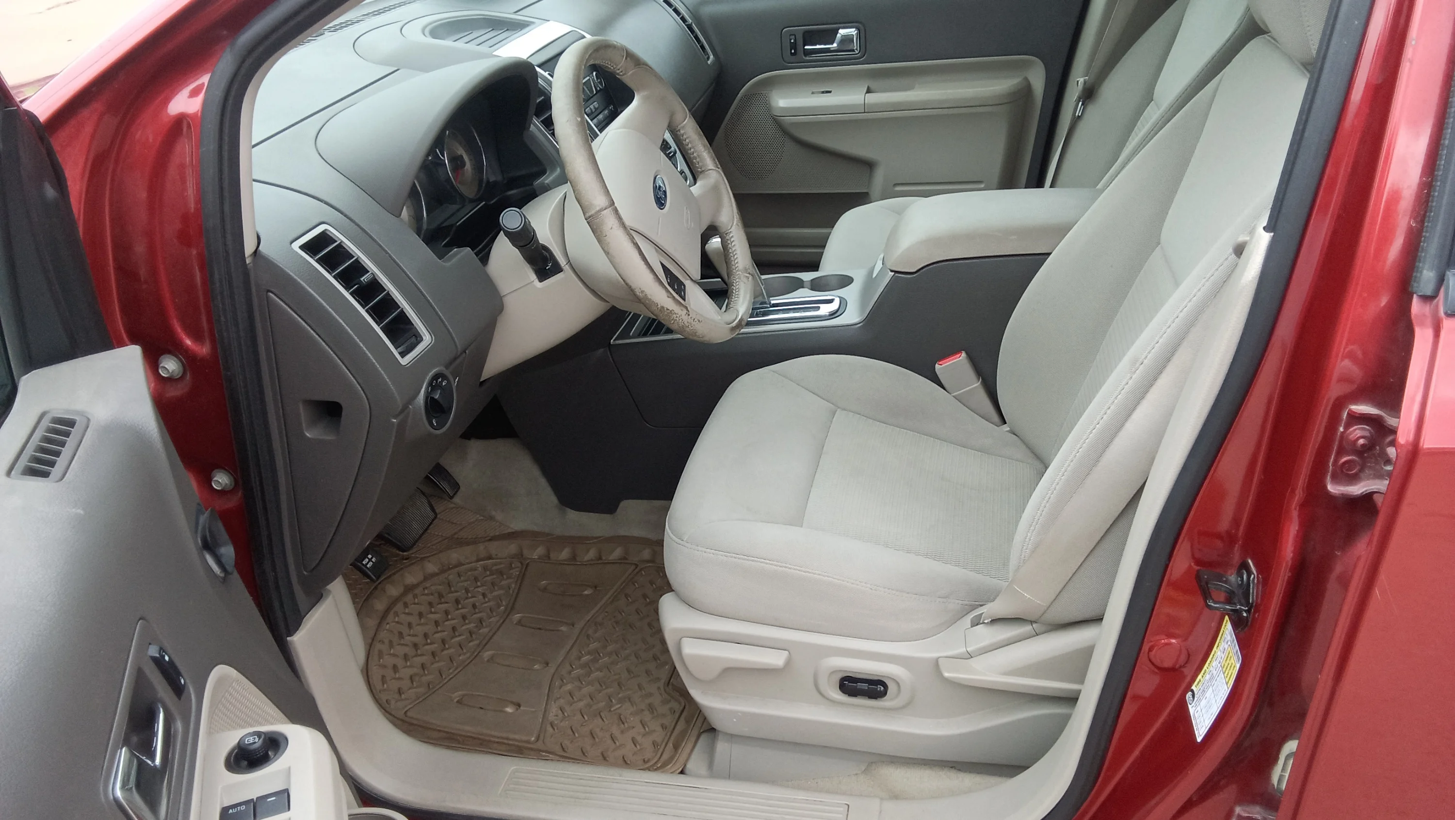 Used 2008 Red Ford SEL image 10