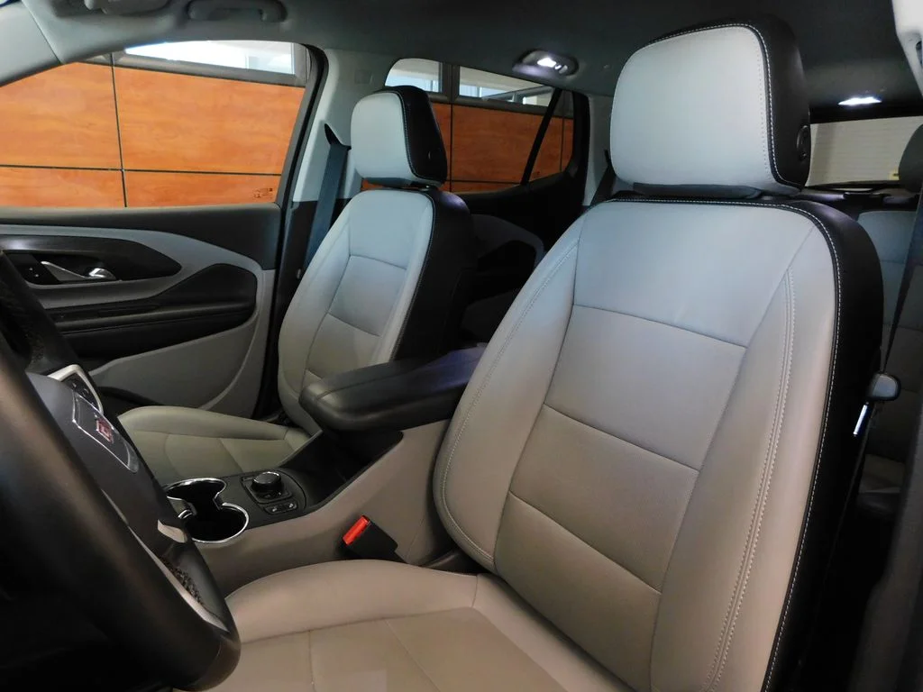 Used 2023 Sterling GMC SLT image 33