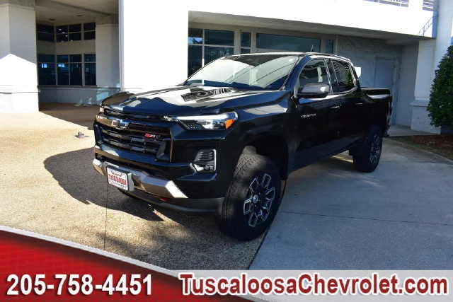 Used 2025 Black Chevrolet Z71 image 5