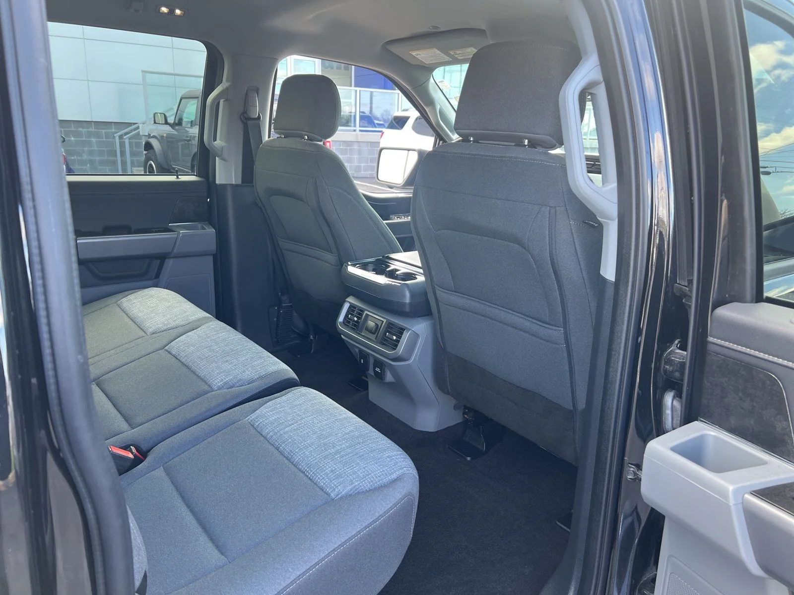 Used 2021 Agate Black Metallic Ford XLT image 42