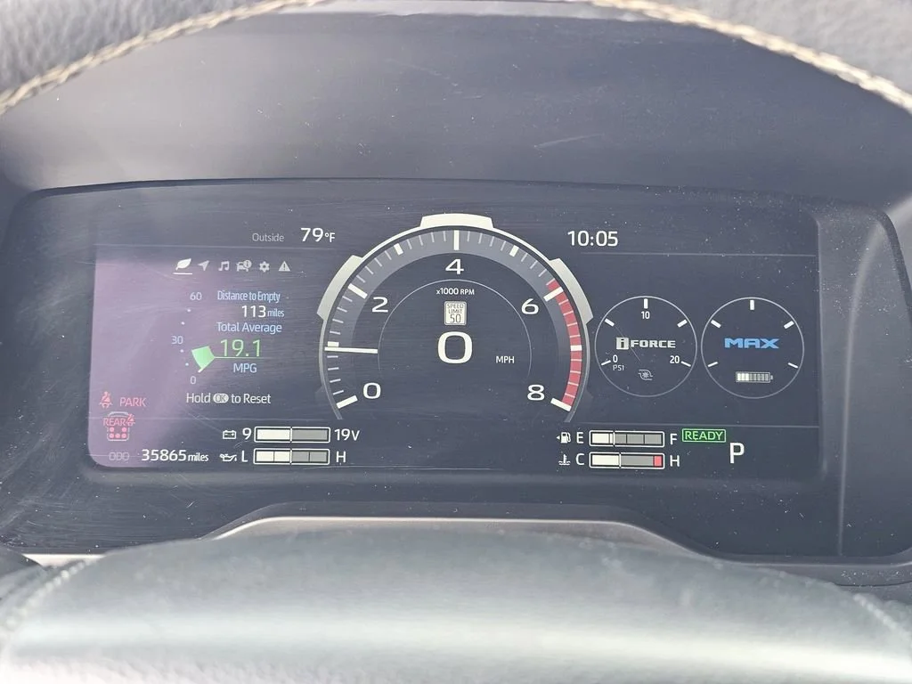 Used 2024  Toyota SR5 image 24