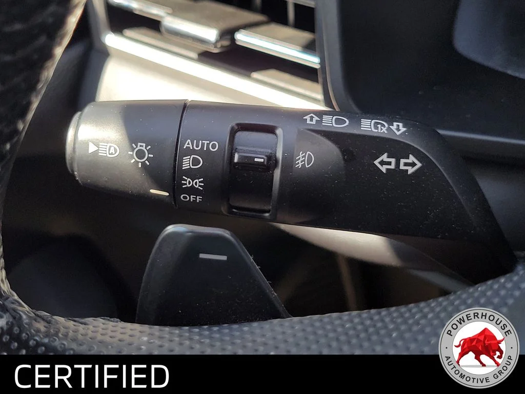 Used 2024  Mitsubishi SE image 31