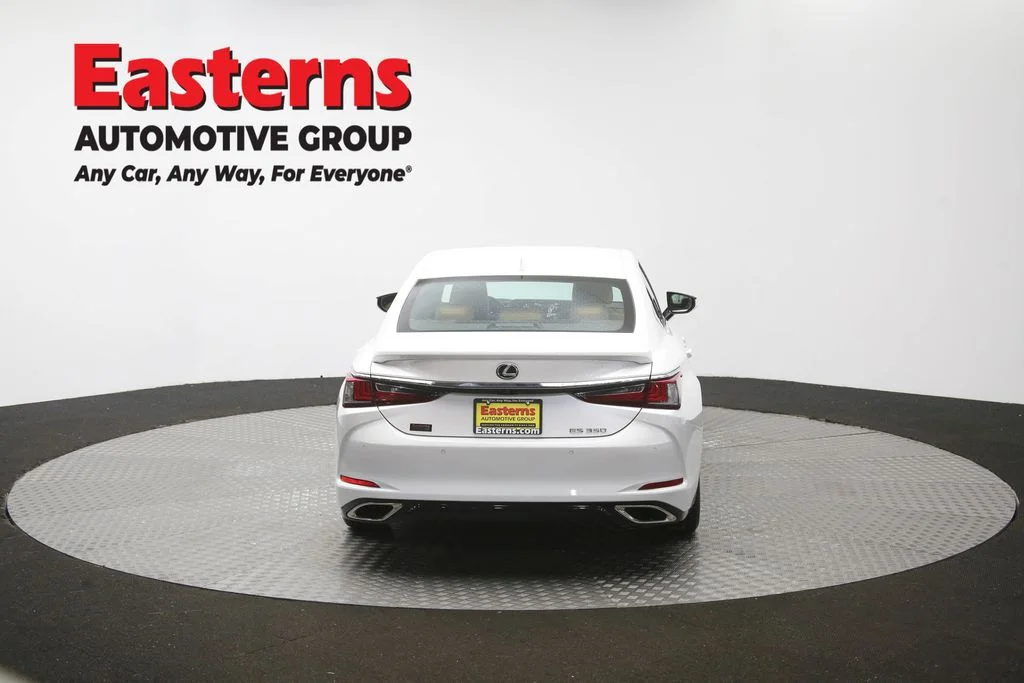Used 2021 White Lexus 350 image 39