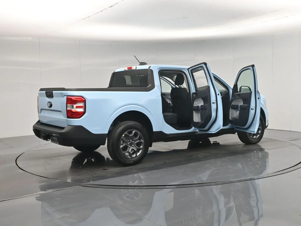 New 2026 Light Blue Ford XLT image 5