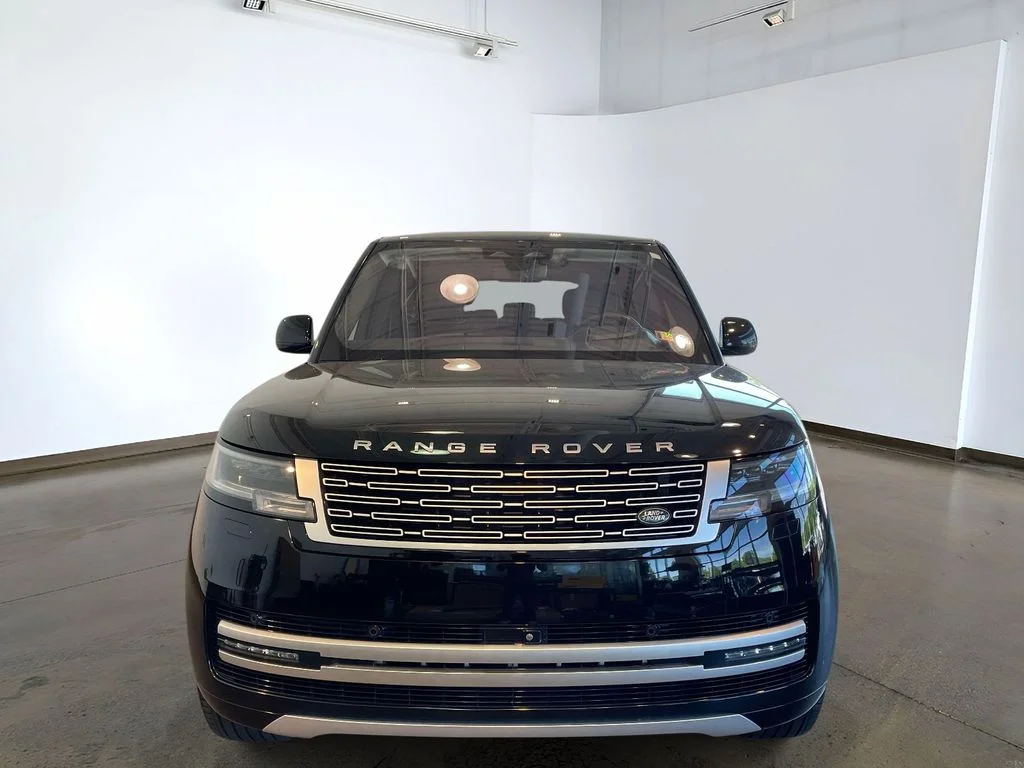 Certified Used 2023 Black Land Rover Autobiography image 2