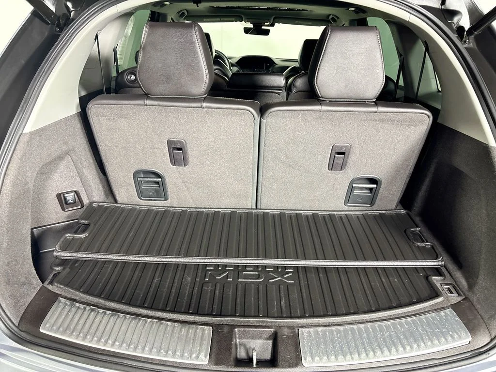 Used 2018 Silver Acura 3.5L image 21