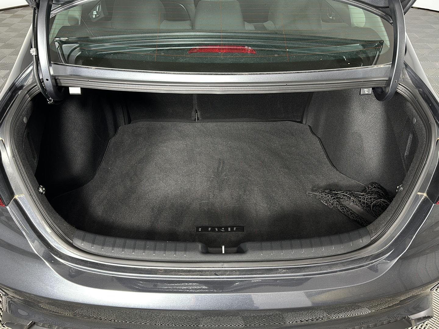 Used 2023 Gravity Gray Kia LXS image 11