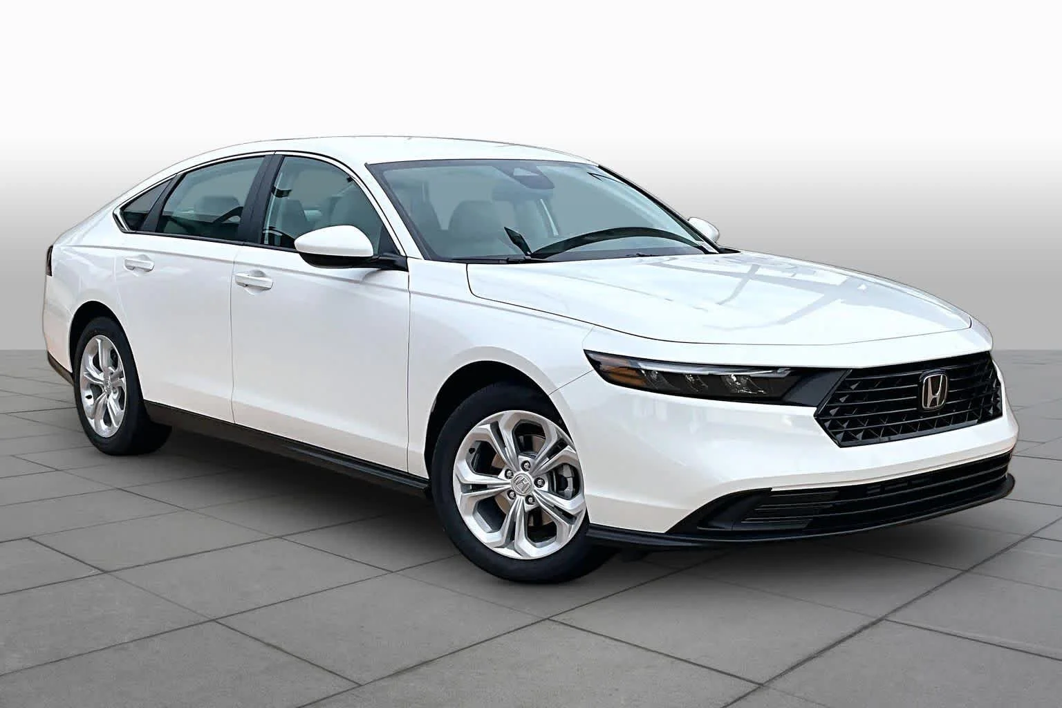 New 2026 Platinum White Pearl Honda LX image 2