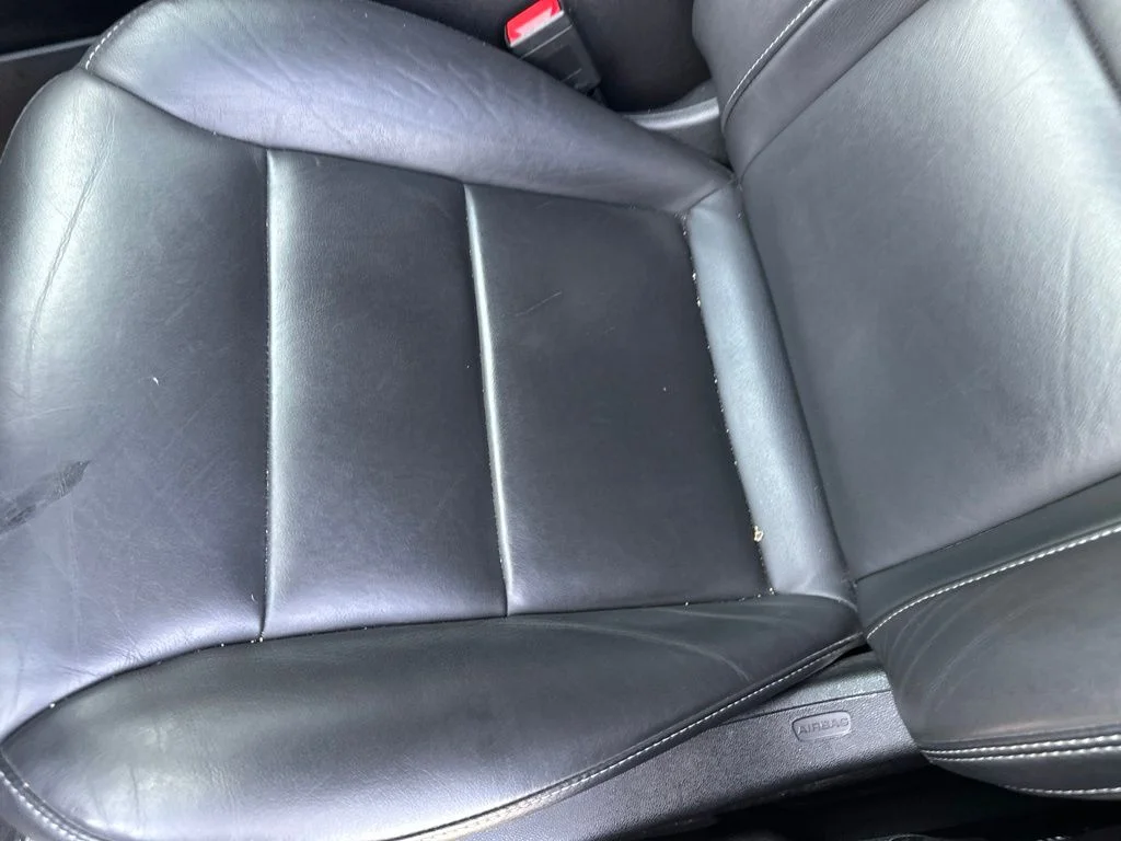 Used 2025 Black Cadillac Premium Luxury image 5