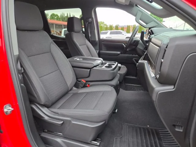 Used 2025 Red Chevrolet LT image 18