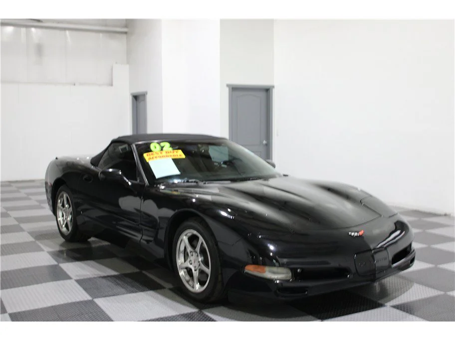 Used 2002 Black Chevrolet Convertible 2D image 3