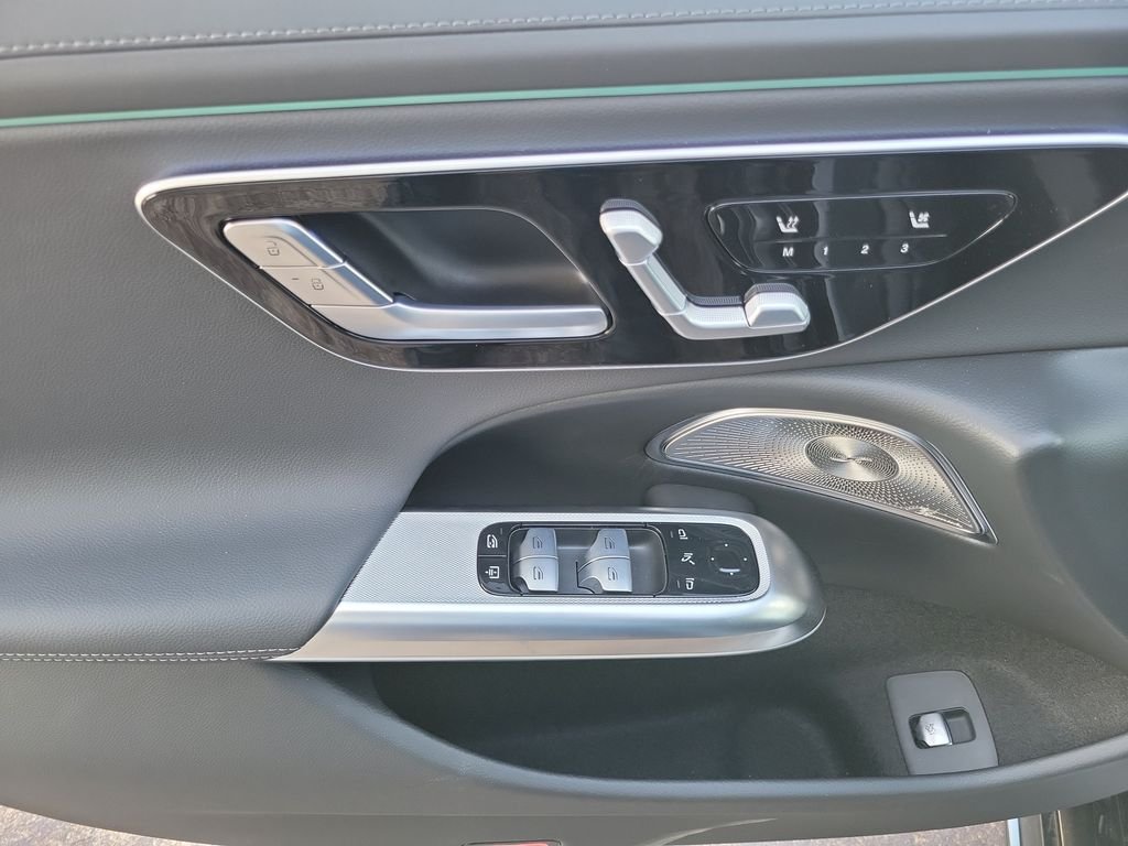 New 2027 Graphite Grey Metallic Mercedes-Benz E 450 image 16