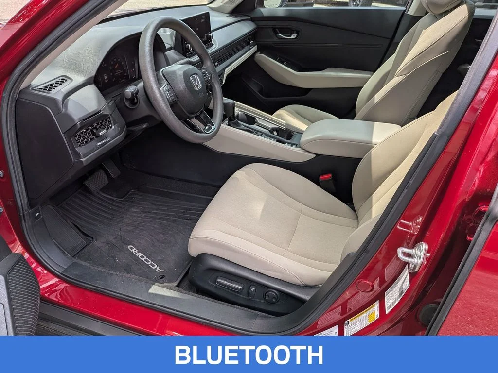 Used 2025 Red Honda SE image 15