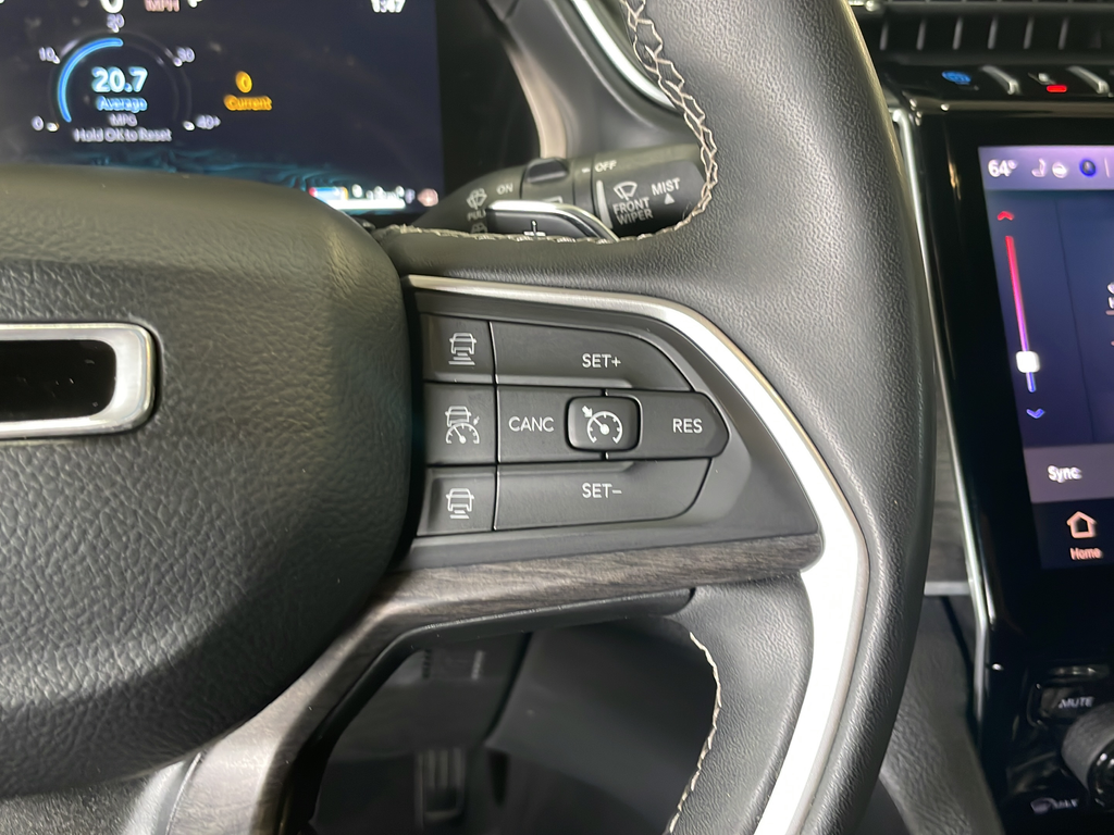 Used 2024 White Jeep 4xe image 17