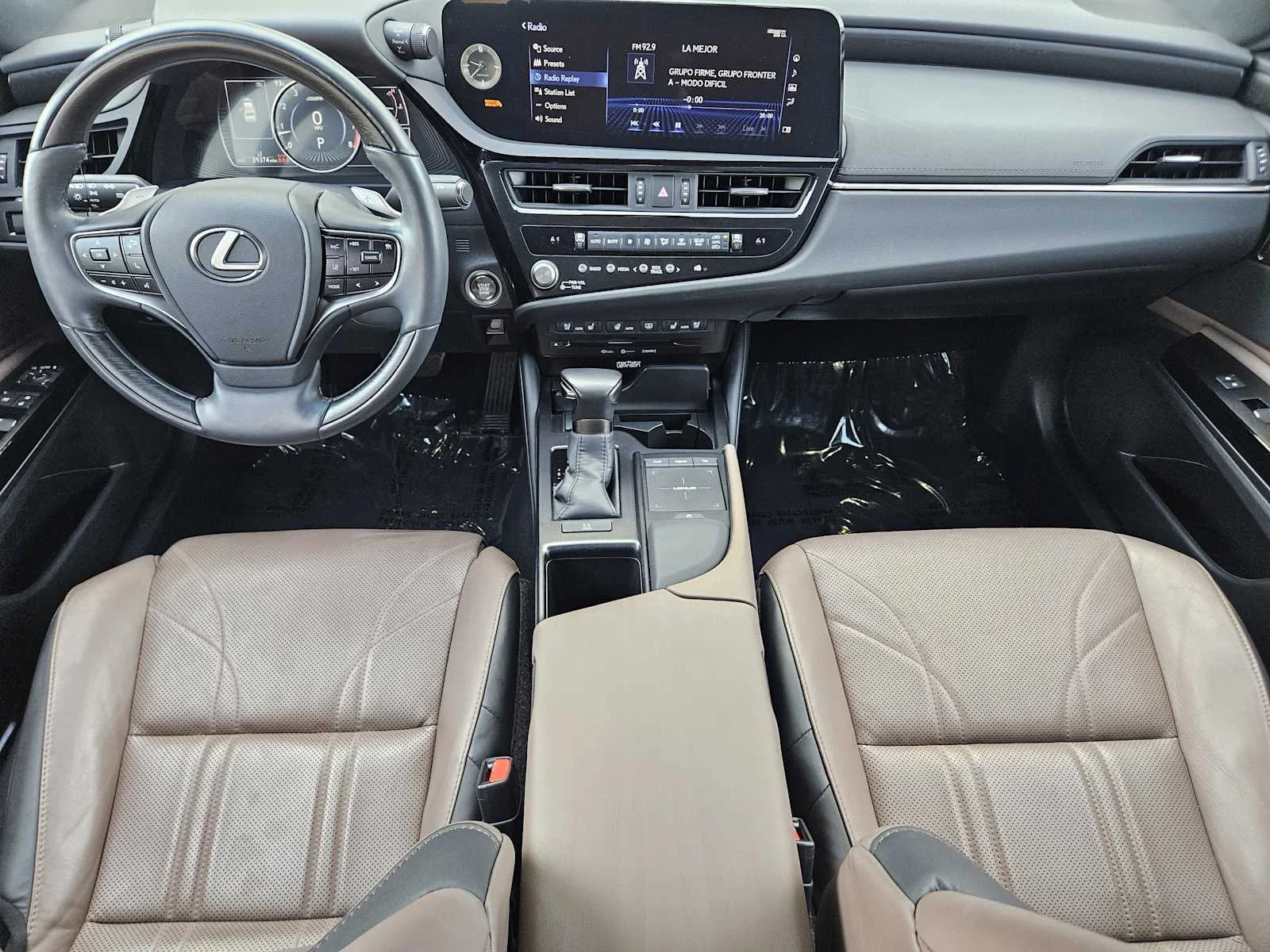 Certified Used 2022 IRIDIUM Lexus Ultra Luxury image 21