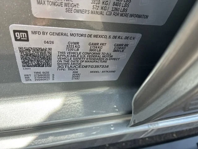 New 2026 Sterling Metallic GMC Elevation image 32