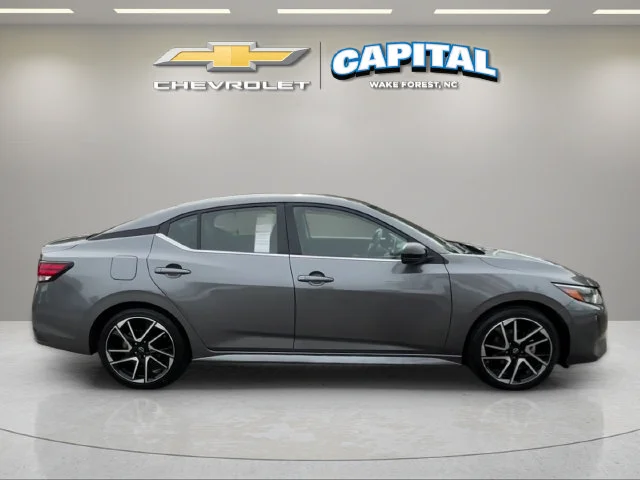 Used 2025  Nissan SR image 6