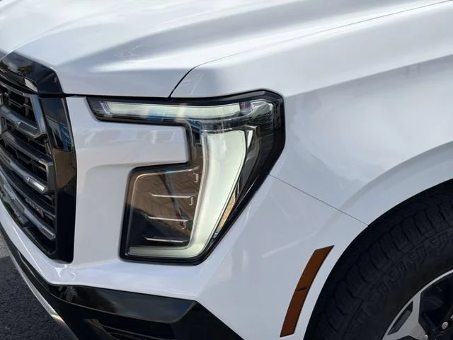 New 2026 Summit White GMC AT4 image 8