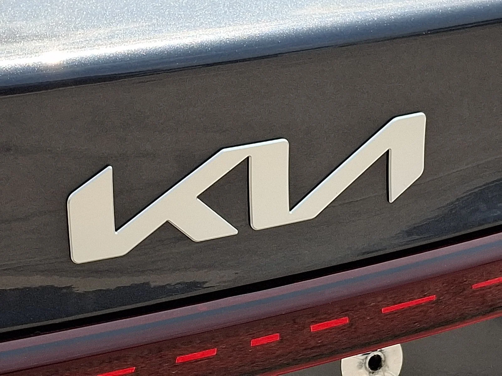 Certified Used 2024 Gray Kia LXS image 29