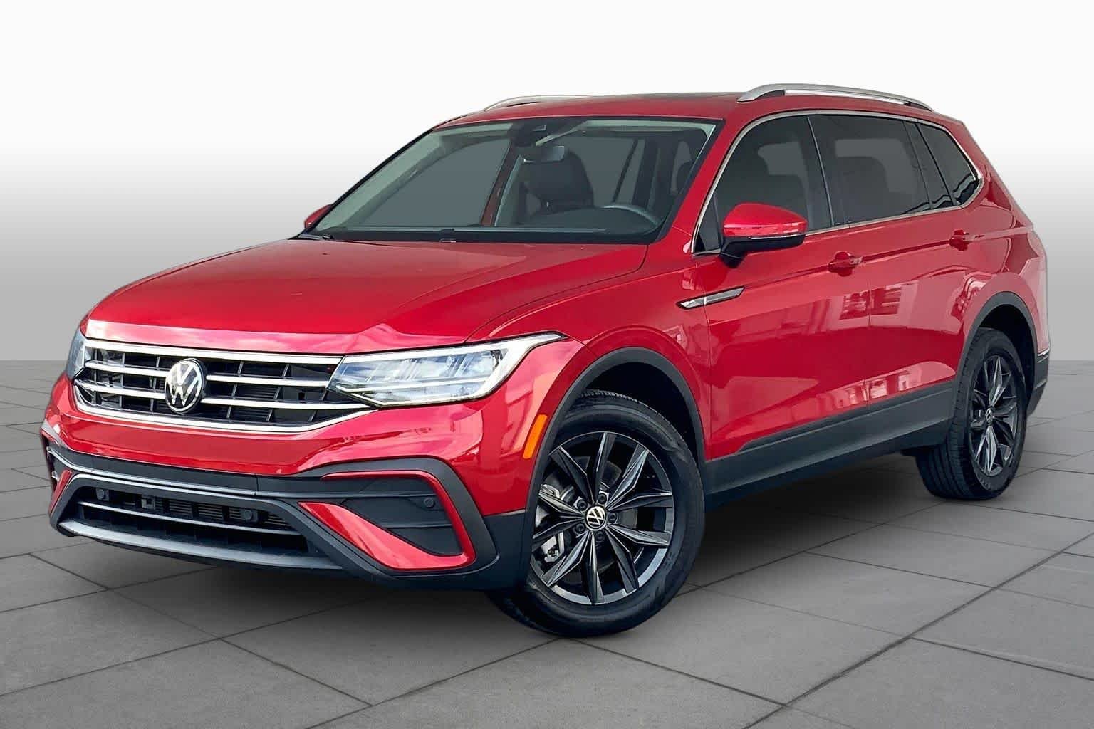 2024 Volkswagen Tiguan 2.0T SE's photo