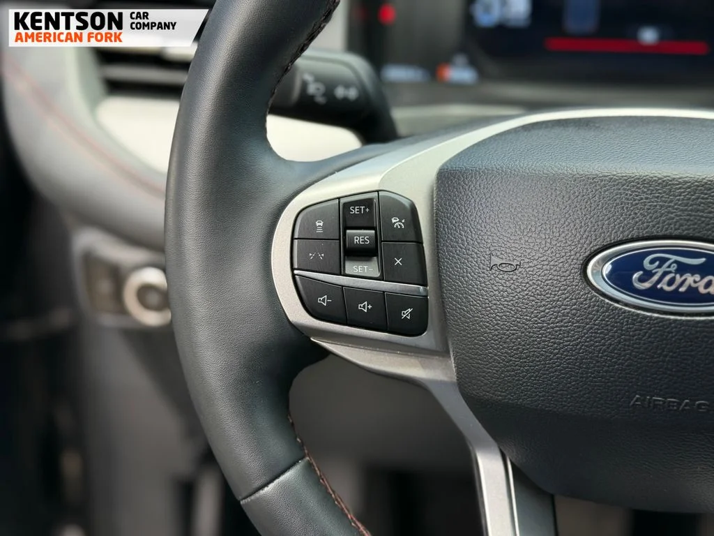 Used 2025 Gray Ford Active image 14