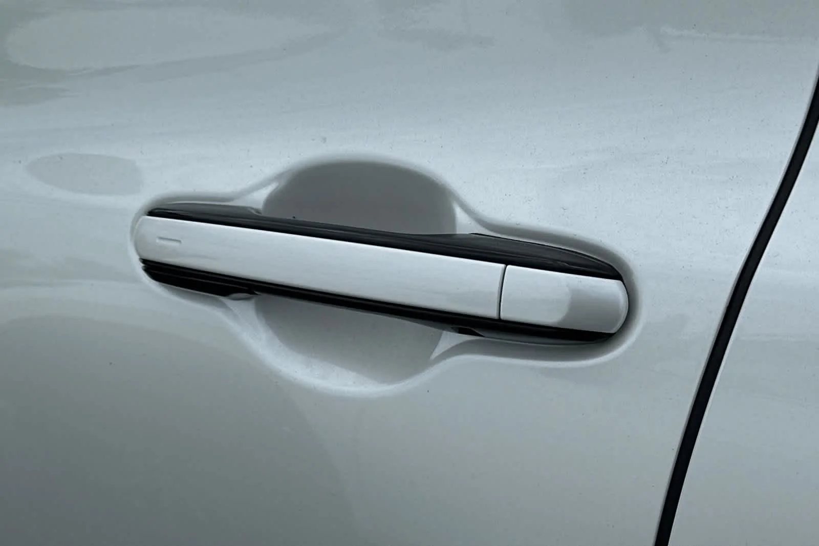 Used 2023 Eminent White Pearl Lexus Premium image 19