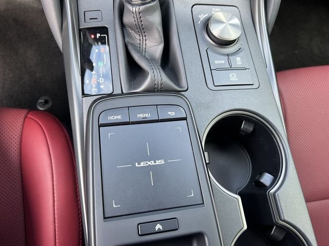 Used 2023 White Lexus 300 image 19