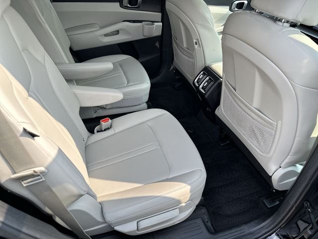 Used 2025 Black Kia EX image 30