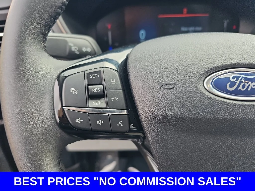 Used 2025 Gray Ford Base image 17