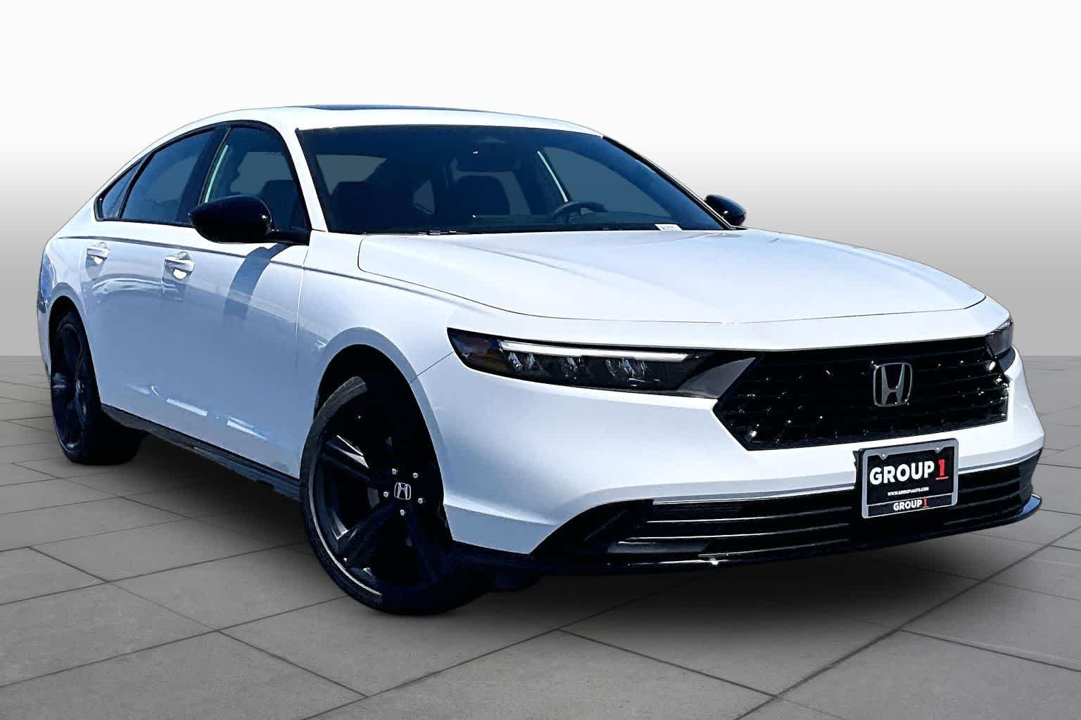 New 2026 Platinum White Pearl Honda Sport-L image 2