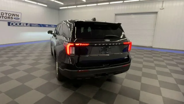 New 2026 Agate Black Metallic Ford Active 100A image 7