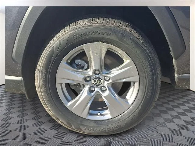 Certified Used 2025 MAGNETIC GRAY MET. Toyota  image 9