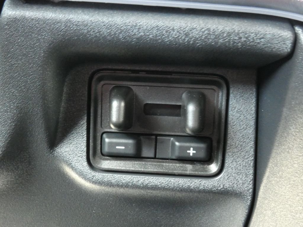 New 2026 Marsh Gray Ford Platinum® image 17