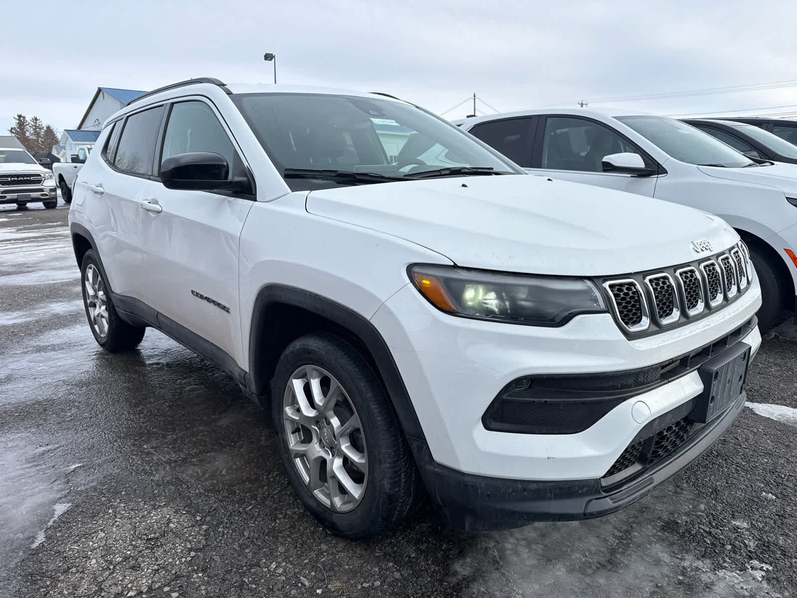 2023 Jeep Compass Latitude Lux
