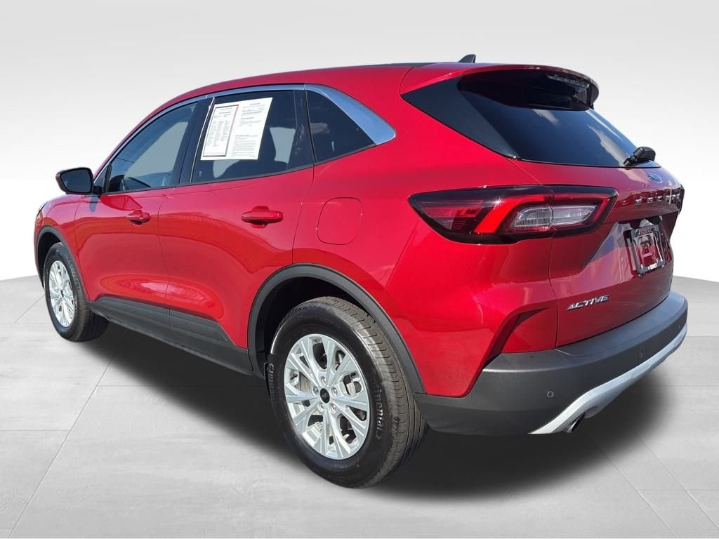 2023 Ford Escape Active photo 3