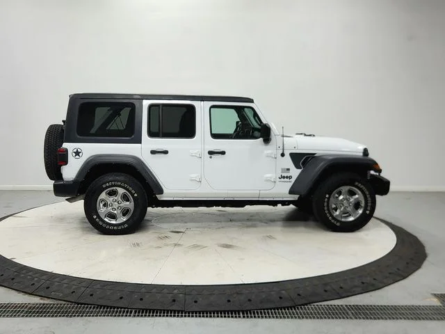 Used 2021 White Jeep Unlimited Sport image 9