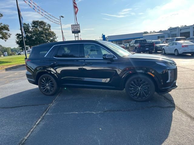 Used 2025 Black Hyundai Calligraphy Night Edition image 2
