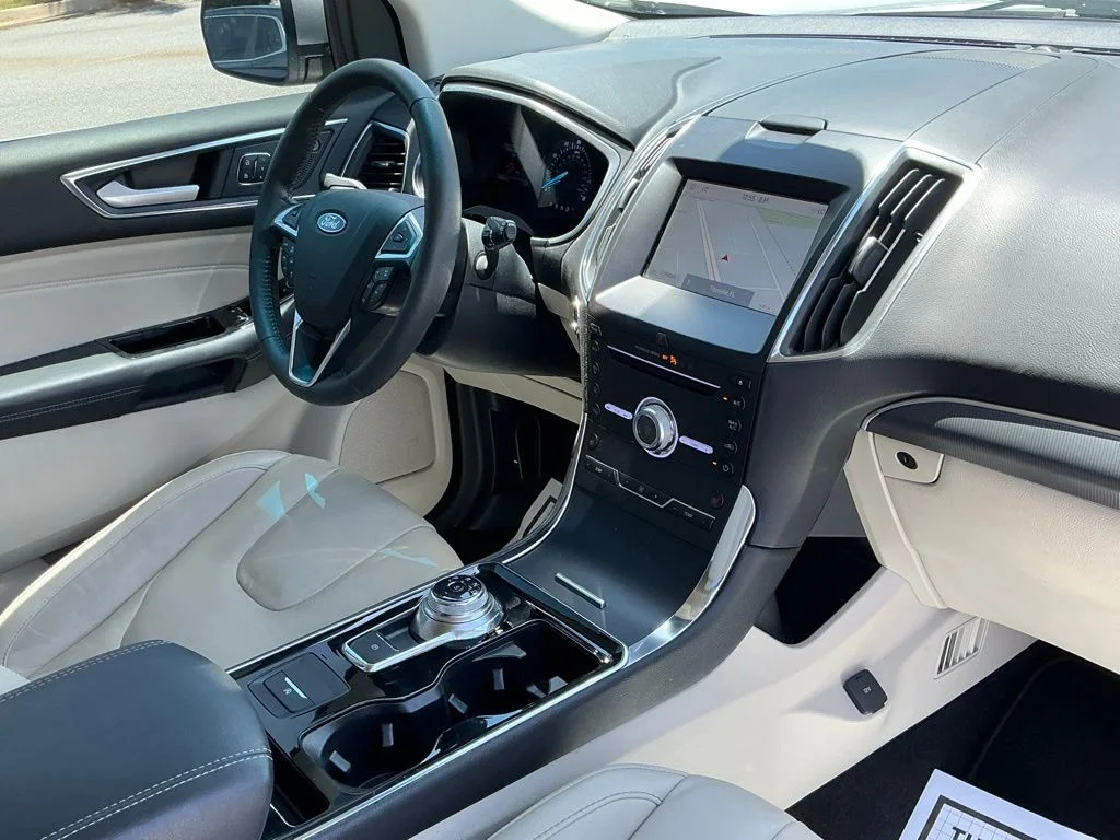 Used 2019 Silver Ford Titanium image 14