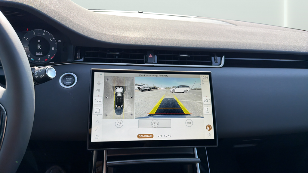 New 2026 Arroios Grey Land Rover S image 23