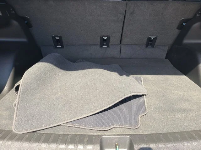 Used 2024 Galaxy Gray Metallic Chevrolet LT image 10