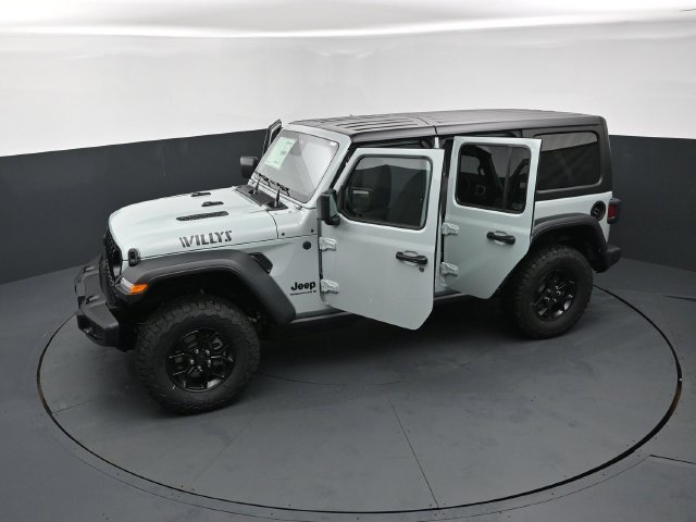 New 2027 Earl Clear-Coat Exterior Paint Jeep Willys image 27