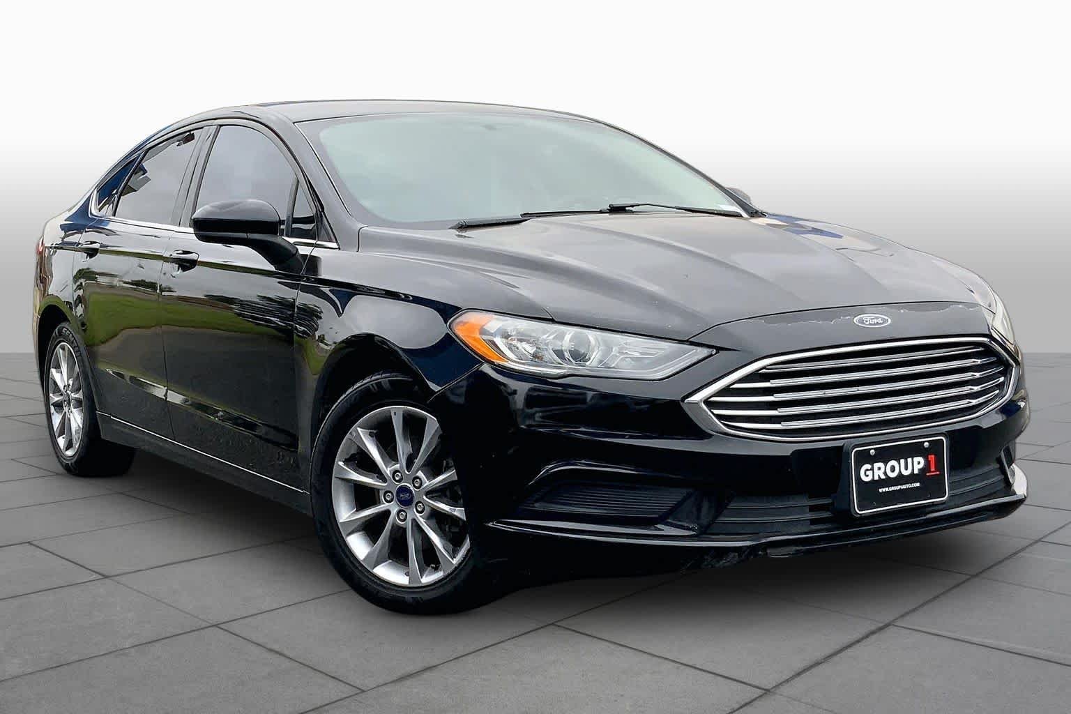 Used 2017 Ford Fusion SE with VIN 3FA6P0H72HR217798 for sale in Lubbock, TX